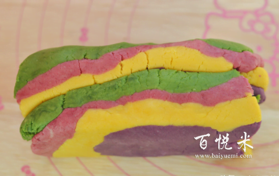 餅干不用去買了,好看又好吃的彩虹餅干,小孩子的最愛,烘焙小白也能做